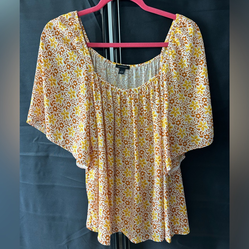 Ann Taylor Floral Mixed Media Flare Sleeve Top, Size L